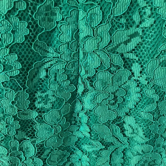 💚Green Lace Dress💚 - Picture 2 of 6